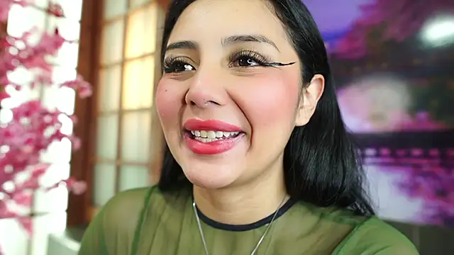 Snapshot of miss_lizith chatting on 10.08.25 miss lizith online show from 10.08.25