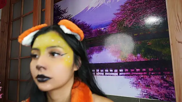 Snapshot of miss_lizith chatting on 10.27.25 miss lizith online show from 10.27.25