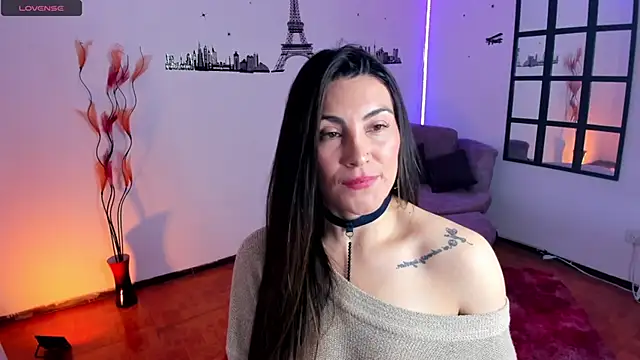 Snapshot of Elizabeth_taylor_b chatting on 03.07.25 Elizabeth taylor b online show from 03.07.25