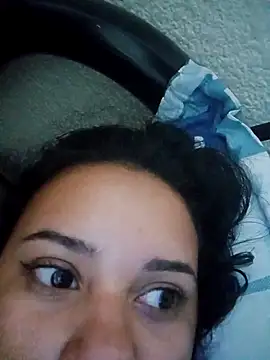 Snapshot of _Miaaleon chatting on 02.28.25 Miaaleon online show from 02.28.25