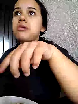 Snapshot of _Miaaleon chatting on 03.06.25 Miaaleon online show from 03.06.25