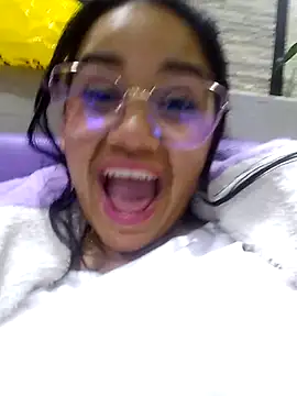 Snapshot of _Miaaleon chatting on 03.08.25 Miaaleon online show from 03.08.25