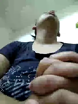 Snapshot of _Miaaleon chatting on 03.15.25 Miaaleon online show from 03.15.25