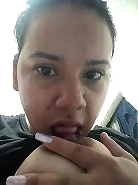 Snapshot of _Miaaleon chatting on 09.12.25 Miaaleon online show from 09.12.25