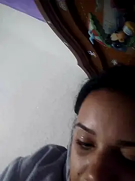 Snapshot of _Miaaleon chatting on 10.11.25 Miaaleon online show from 10.11.25