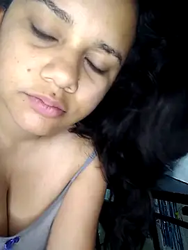 Snapshot of _Miaaleon chatting on 10.31.25 Miaaleon online show from 10.31.25