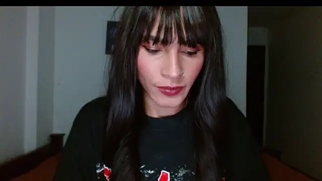 Snapshot of carolinemiller7 chatting on 01.10.25 carolinemiller7 online show from 01.10.25