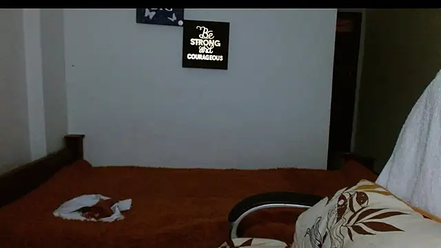 Snapshot of carolinemiller7 chatting on 01.10.25 carolinemiller7 online show from 01.10.25