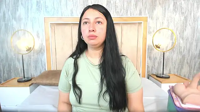 AshleeyPrincess online show from 12.15.25