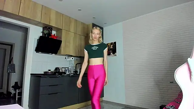  Alice Kitty online show from 01.12.26