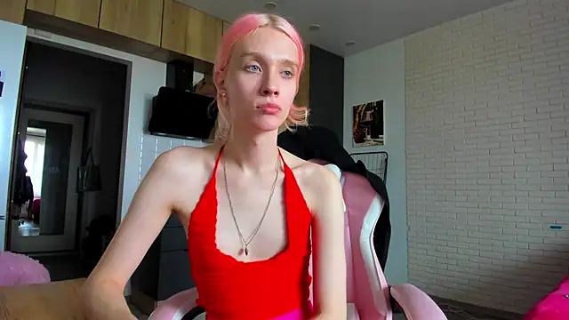 Snapshot of _Alice_Kitty chatting on 05.28.26 Alice Kitty online show from 05.28.26