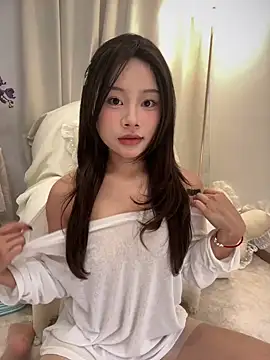 Hot Mm online show from 11.16.25