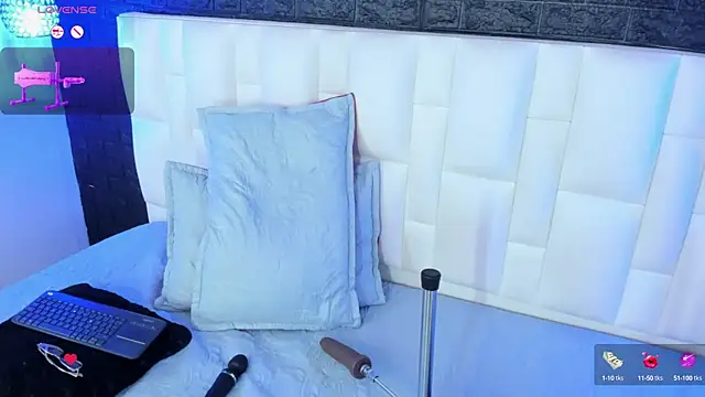 Abbyadams online show from 10.16.25