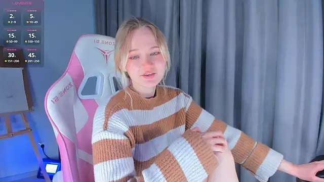 Snapshot of JennyWoody chatting on 01.23.25 JennyWoody online show from 01.23.25