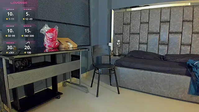 Snapshot of Matureyulyet chatting on 03.19.25 Matureyulyet online show from 03.19.25