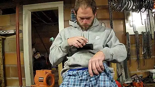 Snapshot of Bigoleslong98765 chatting on 11.13.25 Bigoleslong98765 online show from 11.13.25