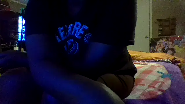 Snapshot of EbonyFetishQueen chatting on 04.19.26 EbonyFetishQueen online show from 04.19.26