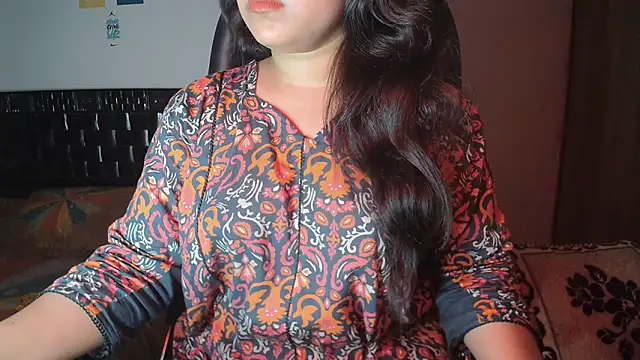 Most-Beautiful-Queen online show from 10.17.25