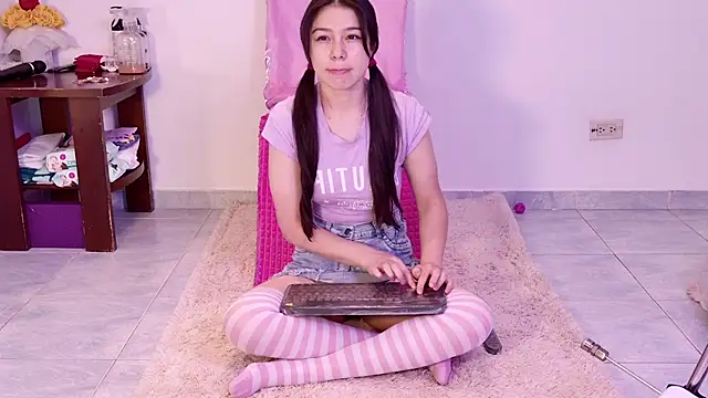 pink flower  online show from 09.23.25