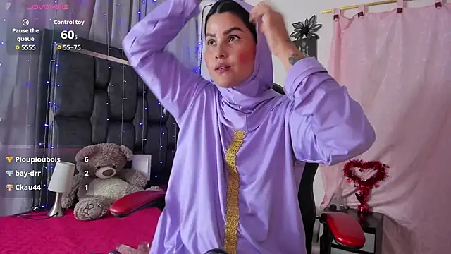 AishaAmin  online show from 09.13.25