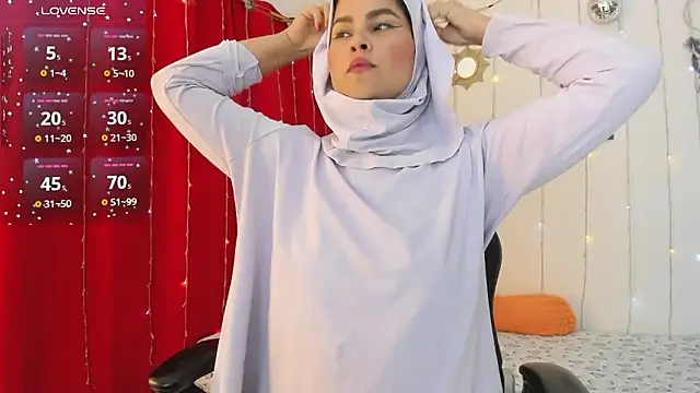 AishaAmin  online show from 01.14.26