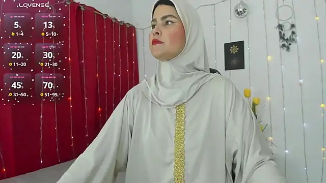 Snapshot of AishaAmin_ chatting on 02.05.26 AishaAmin online show from 02.05.26