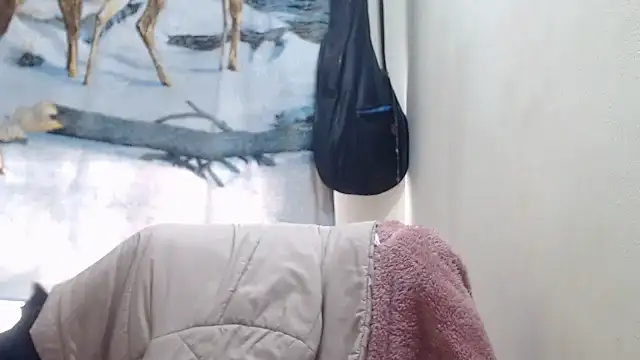 Snapshot of electra-mommy chatting on 03.05.25 electra-mommy online show from 03.05.25