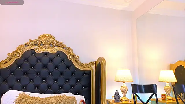 AdelinaVans online show from 04.24.26