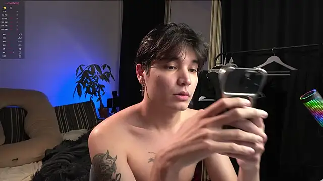 Snapshot of cherrydany chatting on 09.25.25 cherrydany online show from 09.25.25