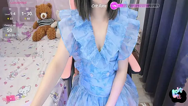 Yuka Chan online show from 03.12.25