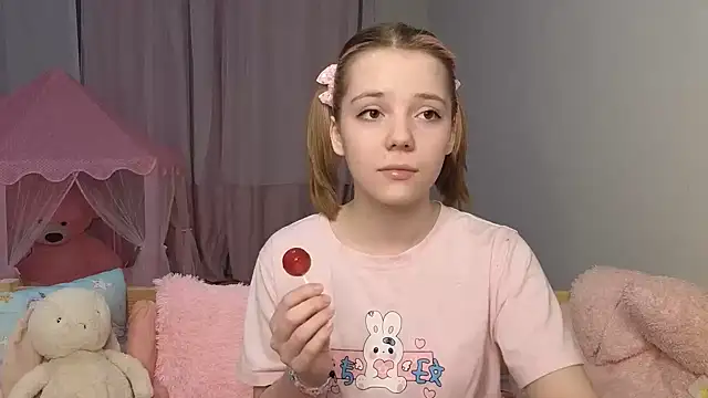 PrincessLittleKiki online show from 03.06.26