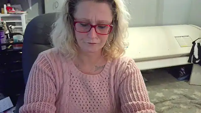 Lisalovely6981 online show from 02.07.25