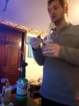 Snapshot of Seymour93 chatting on 12.30.24 Seymour93 online show from 12.30.24