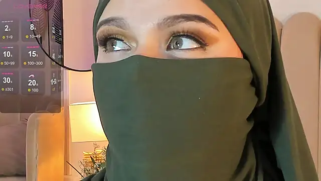 anna-henao online show from 02.14.25