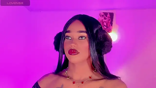 naomy  xx online show from 11.25.25