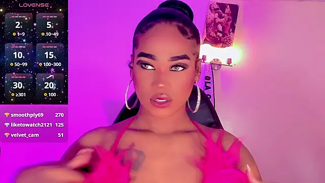 naomy  xx online show from 12.15.25