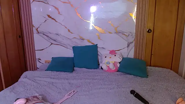 kittycatw online show from 05.18.26