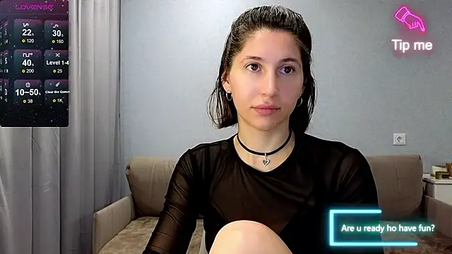 Snapshot of marrycolins chatting on 12.02.24 marrycolins online show from 12.02.24