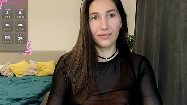 Snapshot of marrycolins chatting on 11.30.25 marrycolins online show from 11.30.25