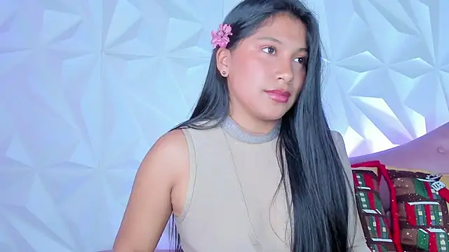 LinnaGardenia online show from 12.20.24