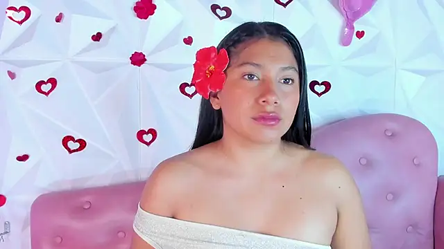 LinnaGardenia online show from 02.16.25