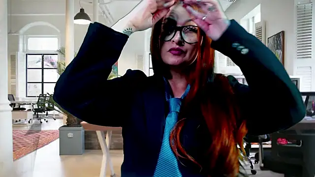 helenas fantasy online show from 02.12.25