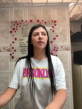 Snapshot of Alanna_atm_ chatting on 02.05.25 Alanna atm online show from 02.05.25