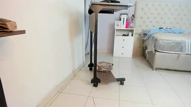 Snapshot of nami_sam01 chatting on 02.04.25 nami sam01 online show from 02.04.25