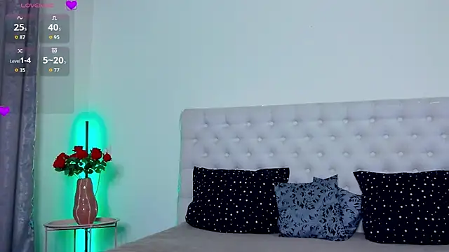 TamarraFox online show from 02.22.26