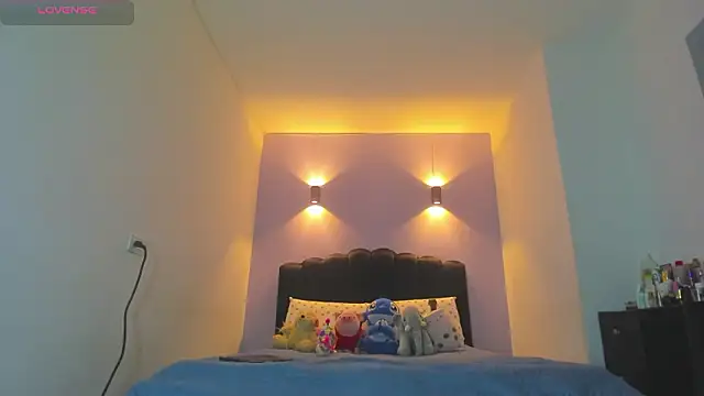 Sofia Clauss  online show from 03.14.26