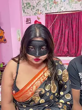 Snapshot of OrgsmMust chatting on 01.11.25 OrgsmMust online show from 01.11.25