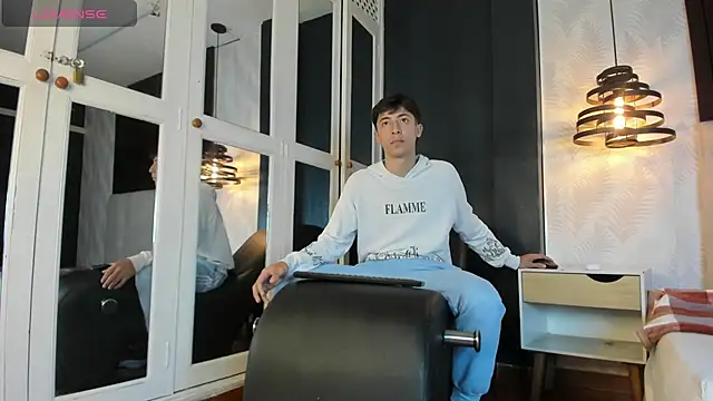 Snapshot of AlessandroDybala chatting on 02.20.25 AlessandroDybala online show from 02.20.25