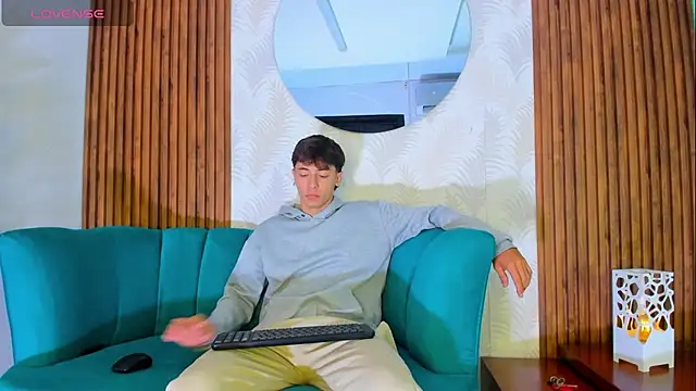 Snapshot of AlessandroDybala chatting on 10.12.25 AlessandroDybala online show from 10.12.25