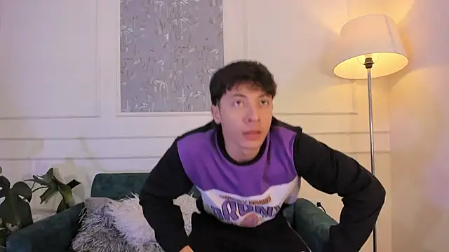 Snapshot of AlessandroDybala chatting on 10.19.25 AlessandroDybala online show from 10.19.25